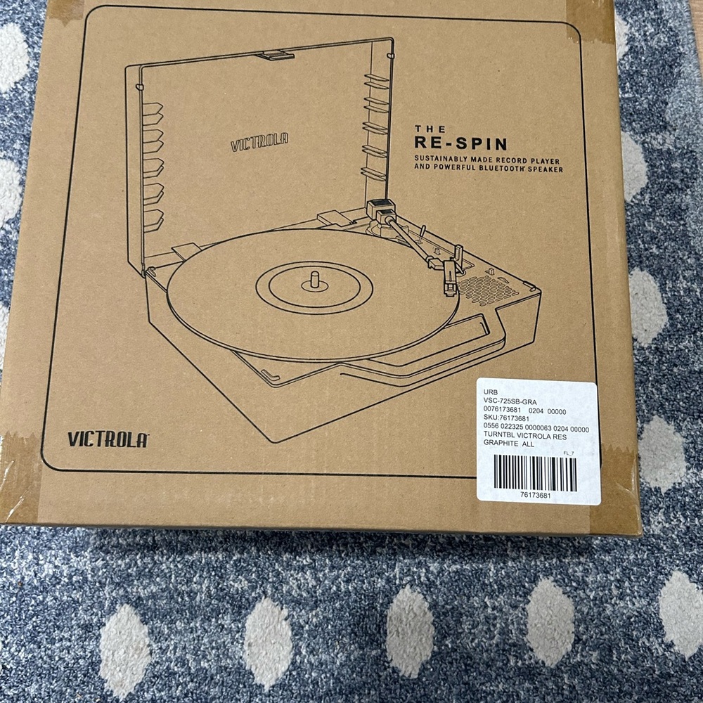 Victrola Re-Spin Bluetooth Suitcase Record Player - Picture 11 of 11